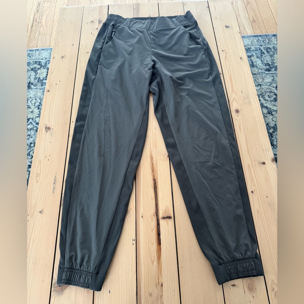 Athleta Brooklyn Jogger Olive Green Side 4